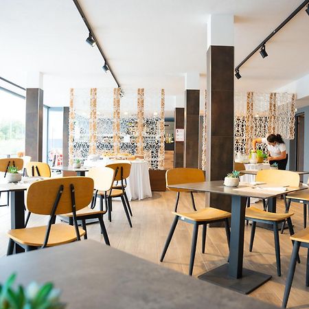 Horizon Hotel Бадези Екстериор снимка