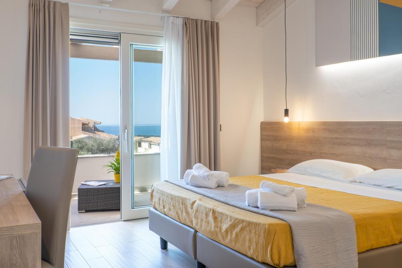 Horizon Hotel Бадези Екстериор снимка